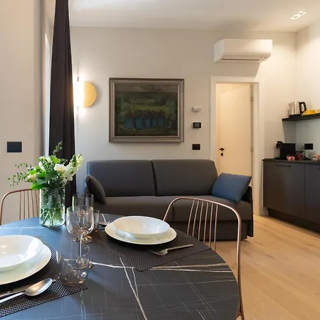 Ca'milla Luxury Cicerone Apartment *
